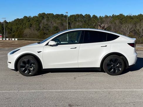 Used 2025 Tesla Model Y Long Range image 5