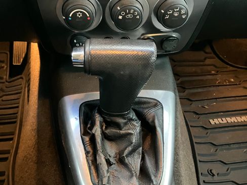 Used 2006 HUMMER H3 Luxury image 12