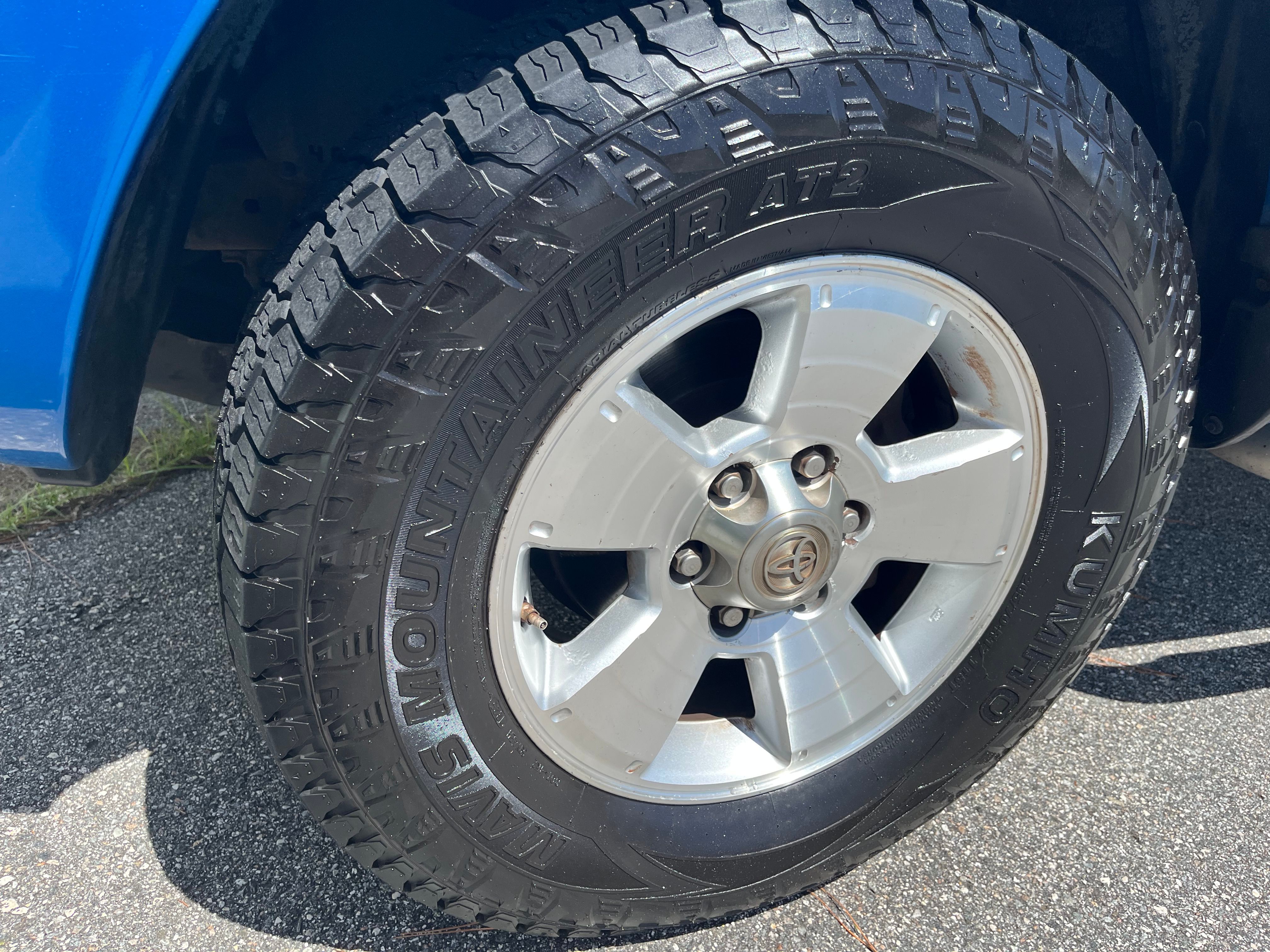 Used 2008 Toyota Tacoma PreRunner w/ TRD Sport Pkg #2 RWD image 15