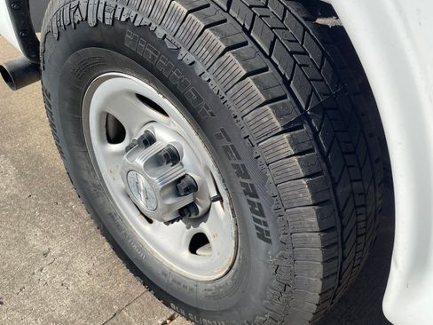 Used 2015 Chevrolet Express 2500 image 5