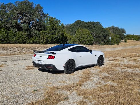 Used 2024 Ford Mustang GT Premium w/ GT Performance Package image 4
