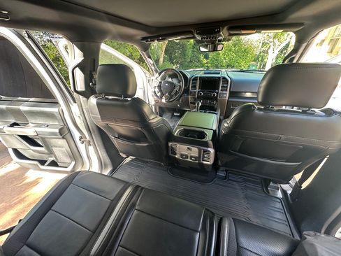 Used 2019 Ford F150 Raptor w/ Equipment Group 802A Luxury AWD/4WD image 21