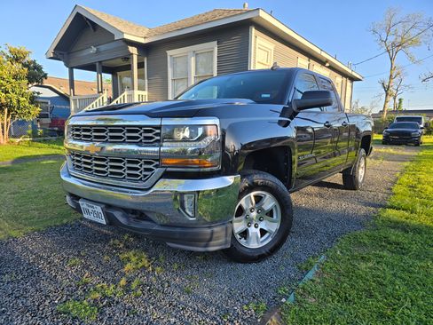 Used 2017 Chevrolet Silverado 1500 LT w/ All Star Edition image 1