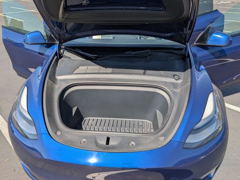 Used 2021 Tesla Model Y Performance image 6