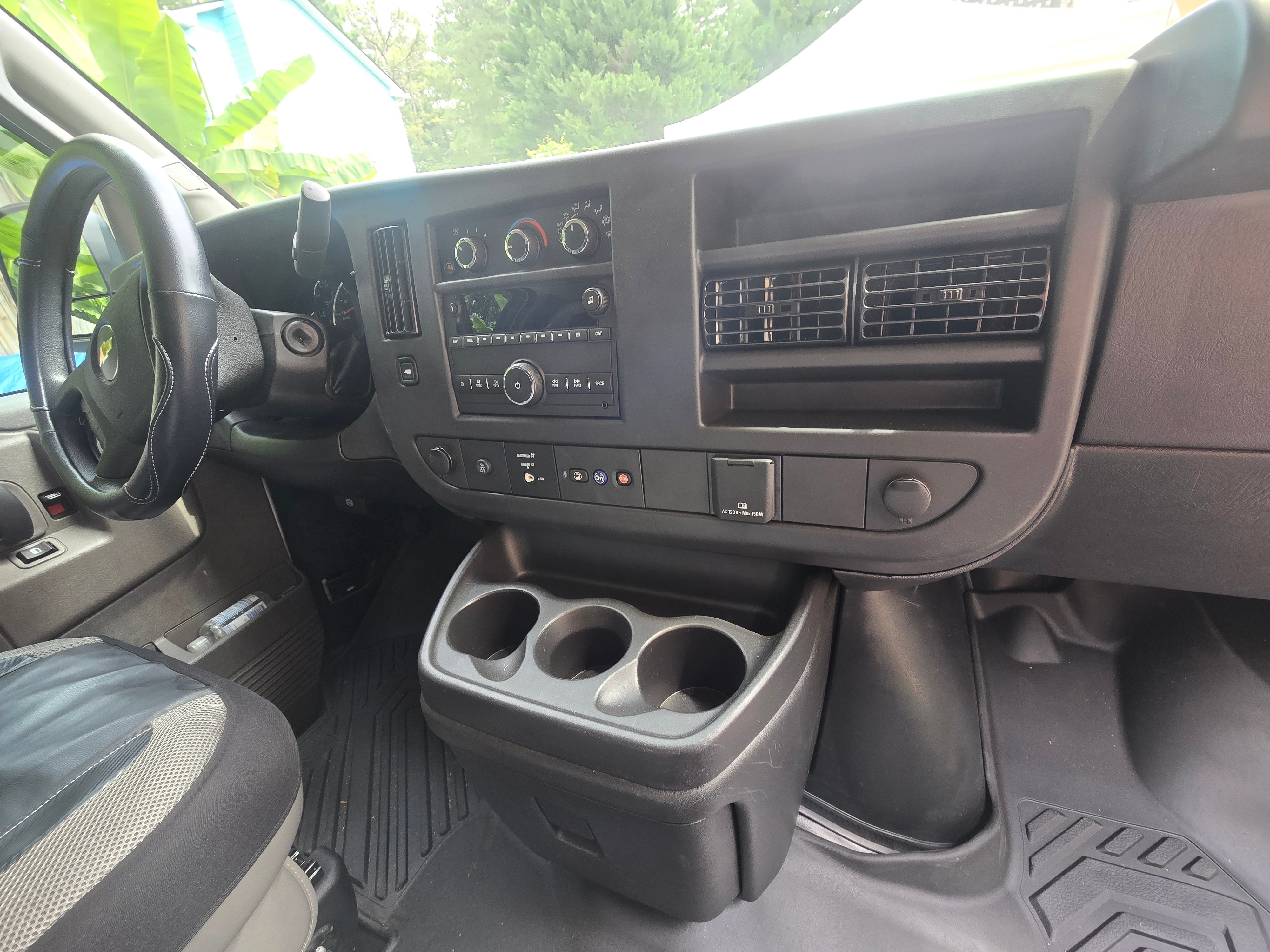 Used 2025 Chevrolet Express 2500 w/ Driver Convenience Package RWD image 20