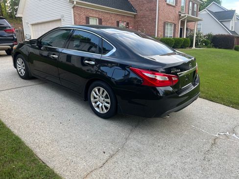Used 2016 Nissan Altima 2.5 S w/ Power Driver Seat Package FWD image 4