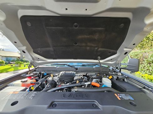 Used 2011 Chevrolet Silverado 2500 LT w/ Interior Plus Package image 12