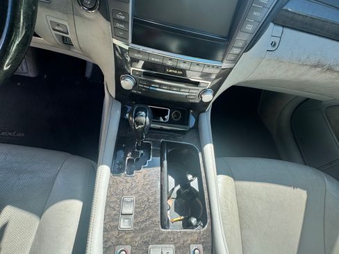 Used 2012 Lexus LS 460 w/ Comfort Pkg image 8