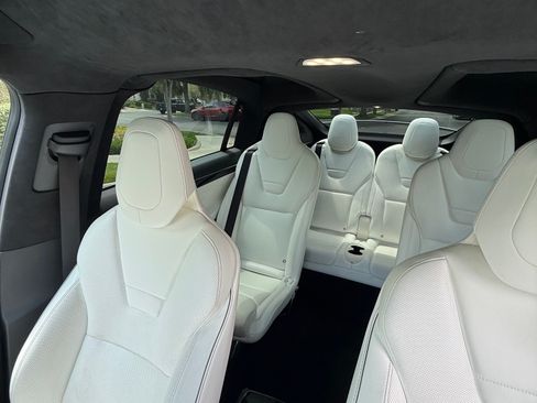 Used 2016 Tesla Model X 75D AWD/4WD image 8