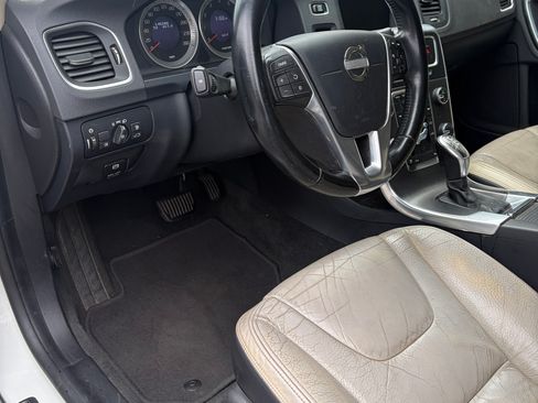 Used 2013 Volvo S60 T6 Premier Plus image 12