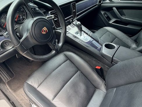 Used 2012 Porsche Panamera RWD image 8
