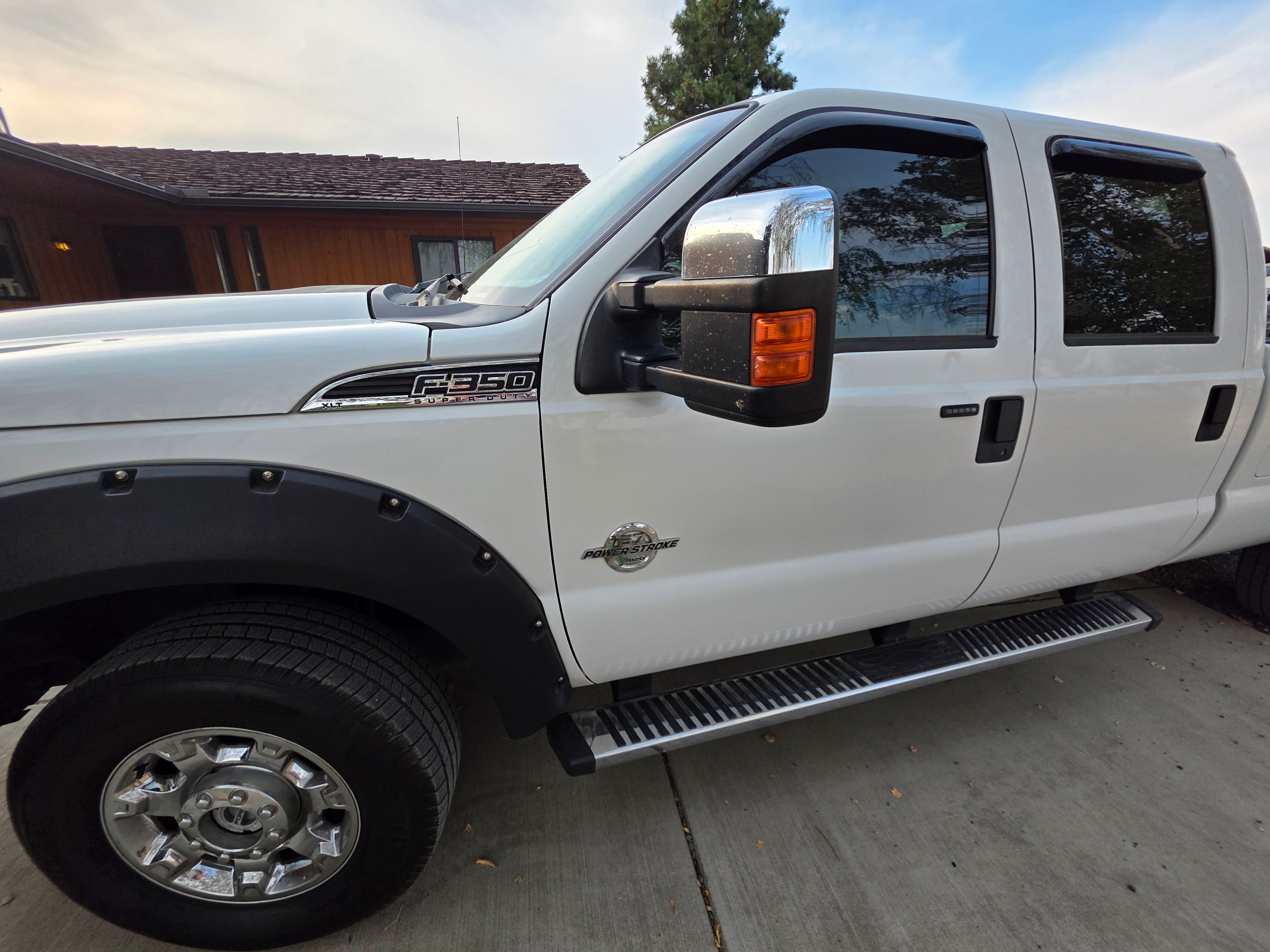 Used 2012 Ford F350 XLT w/ XLT Premium Pkg AWD/4WD image 12