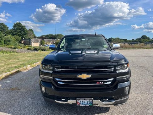 Used 2016 Chevrolet Silverado 1500 LTZ Z71 w/ LTZ Plus Package AWD/4WD image 4
