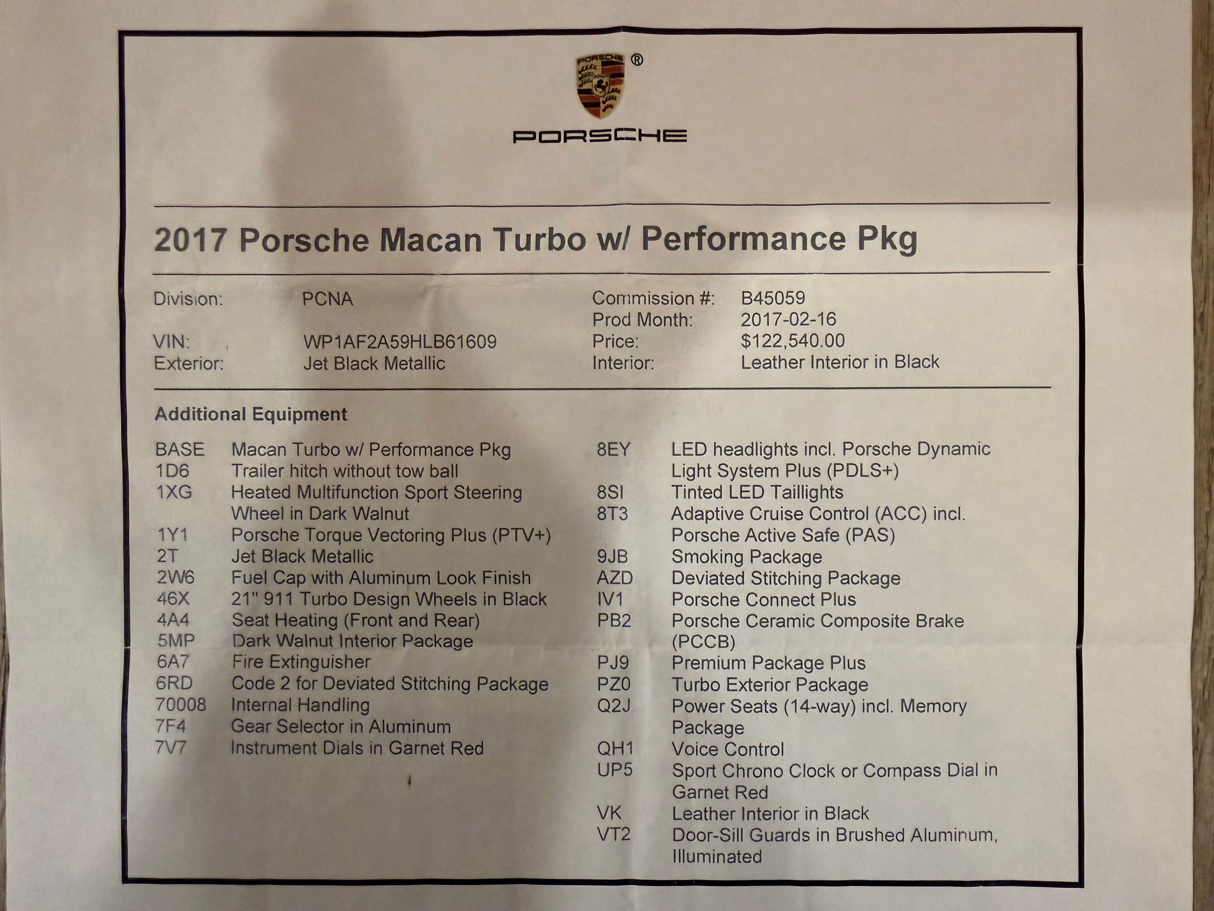 Used 2017 Porsche Macan Turbo AWD/4WD image 6