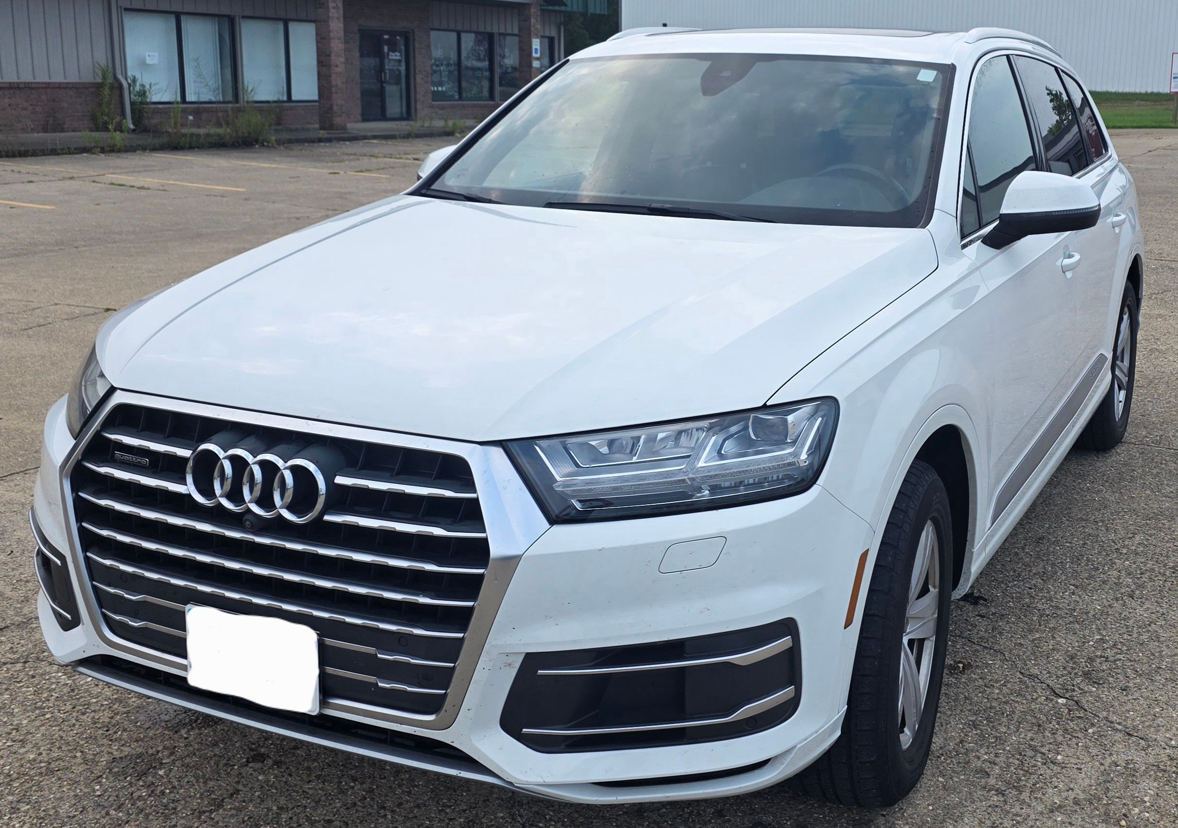 Used 2017 Audi Q7 2.0T Premium Plus AWD/4WD image 1