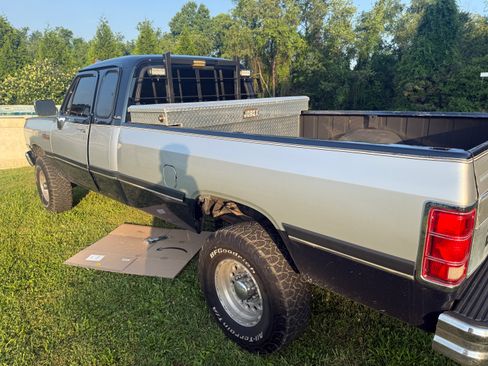 Used 1993 Dodge D/W Truck 250 AWD/4WD image 5