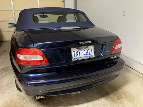 Used 2004 Volvo C70 LT image 8
