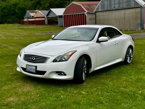 Used 2011 INFINITI G37 Convertible w/ Premium Pkg RWD image 28