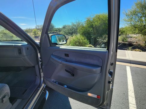 Used 1999 Chevrolet Silverado 1500 LS w/ Off-Road Chassis Pkg image 19