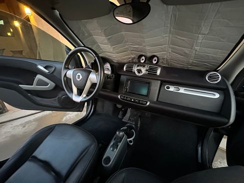 Used 2013 smart fortwo passion image 2