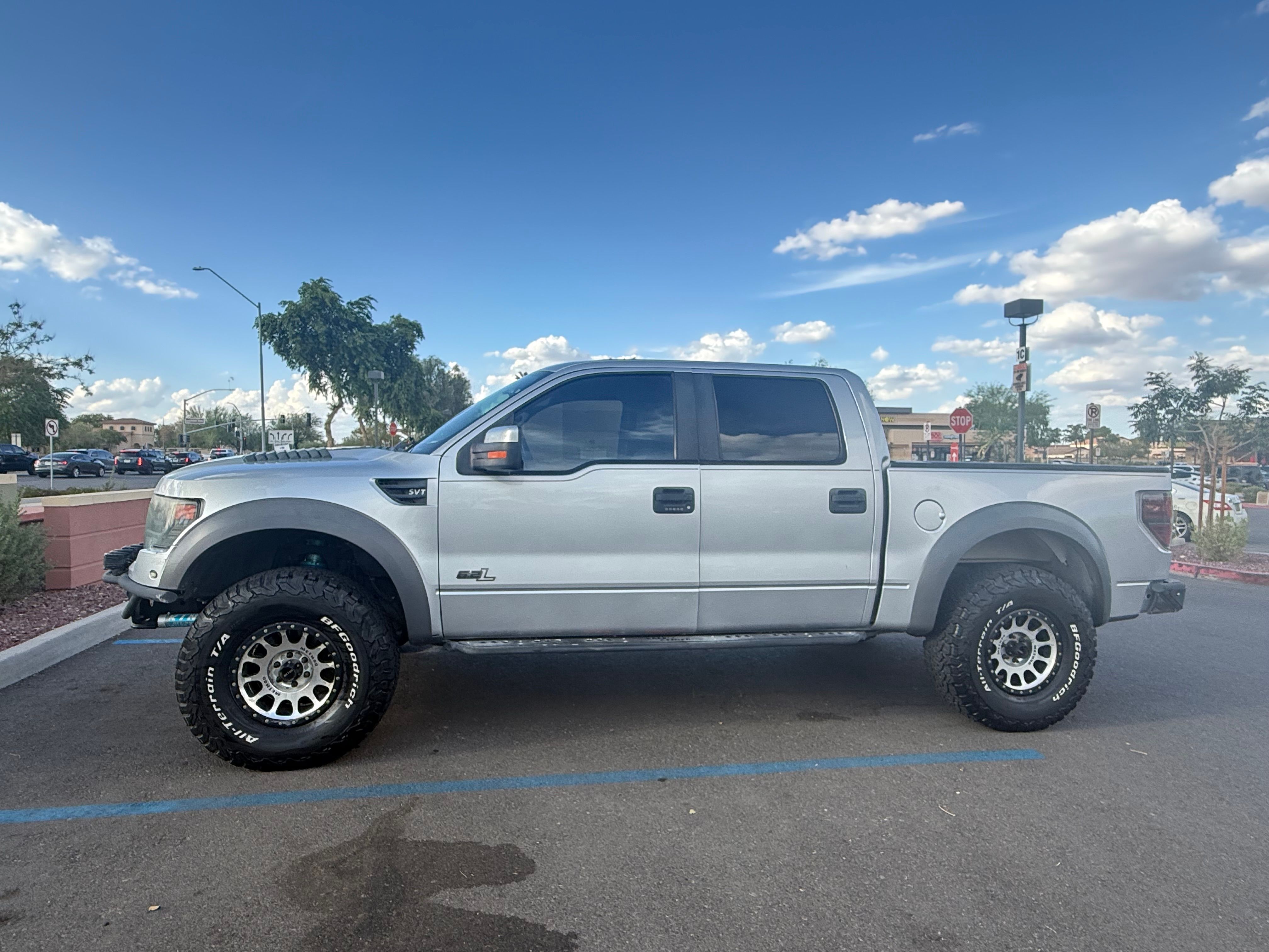 Used 2014 Ford F150 Raptor w/ Equipment Group 801A Luxury AWD/4WD image 11