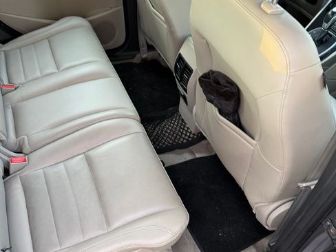 Used 2013 Ford C-MAX SEL image 21