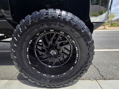 Used 2018 Chevrolet Silverado 2500 LTZ w/ Duramax Plus Package image 5