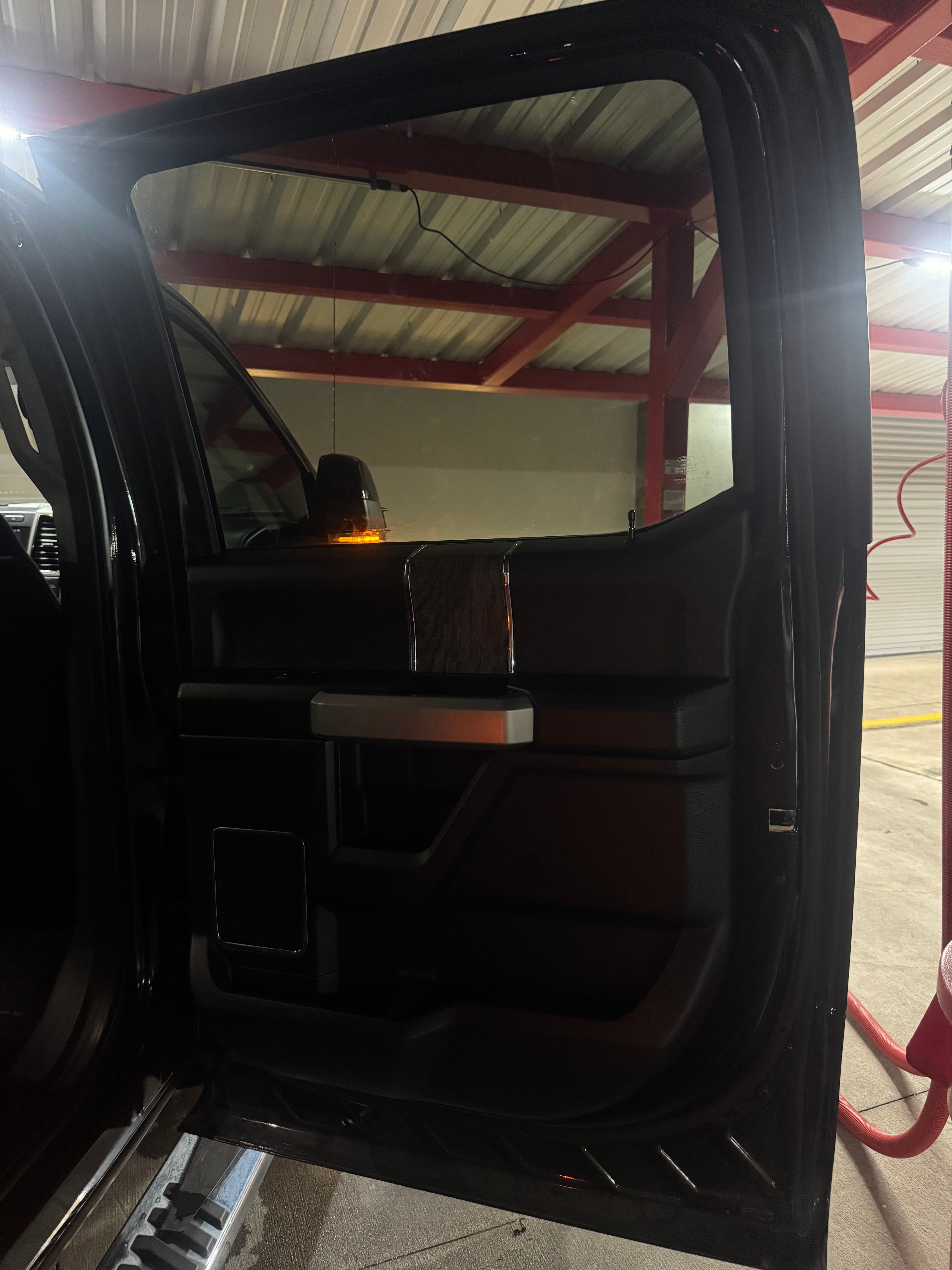 Used 2019 Ford F250 Lariat w/ Lariat Value Package AWD/4WD image 14