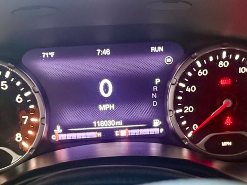 Used 2015 Jeep Renegade Trailhawk w/ Safety & Security Group I image 9