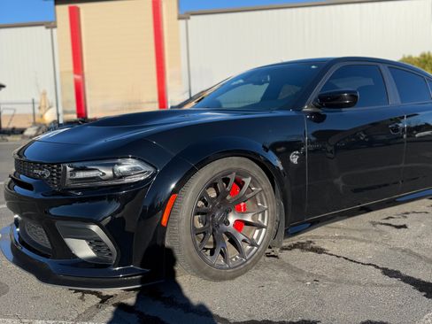Used 2020 Dodge Charger SRT Hellcat w/ Navigation & Travel Group image 10