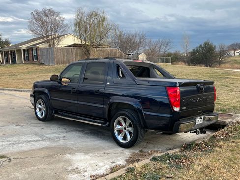 Used 2006 Chevrolet Avalanche Z66 w/ Sun And Sound Package image 15