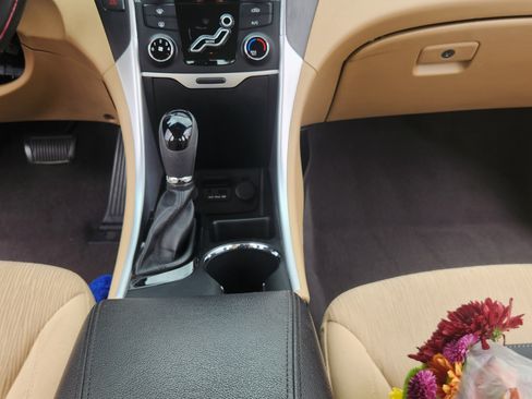 Used 2013 Hyundai Sonata GLS image 14