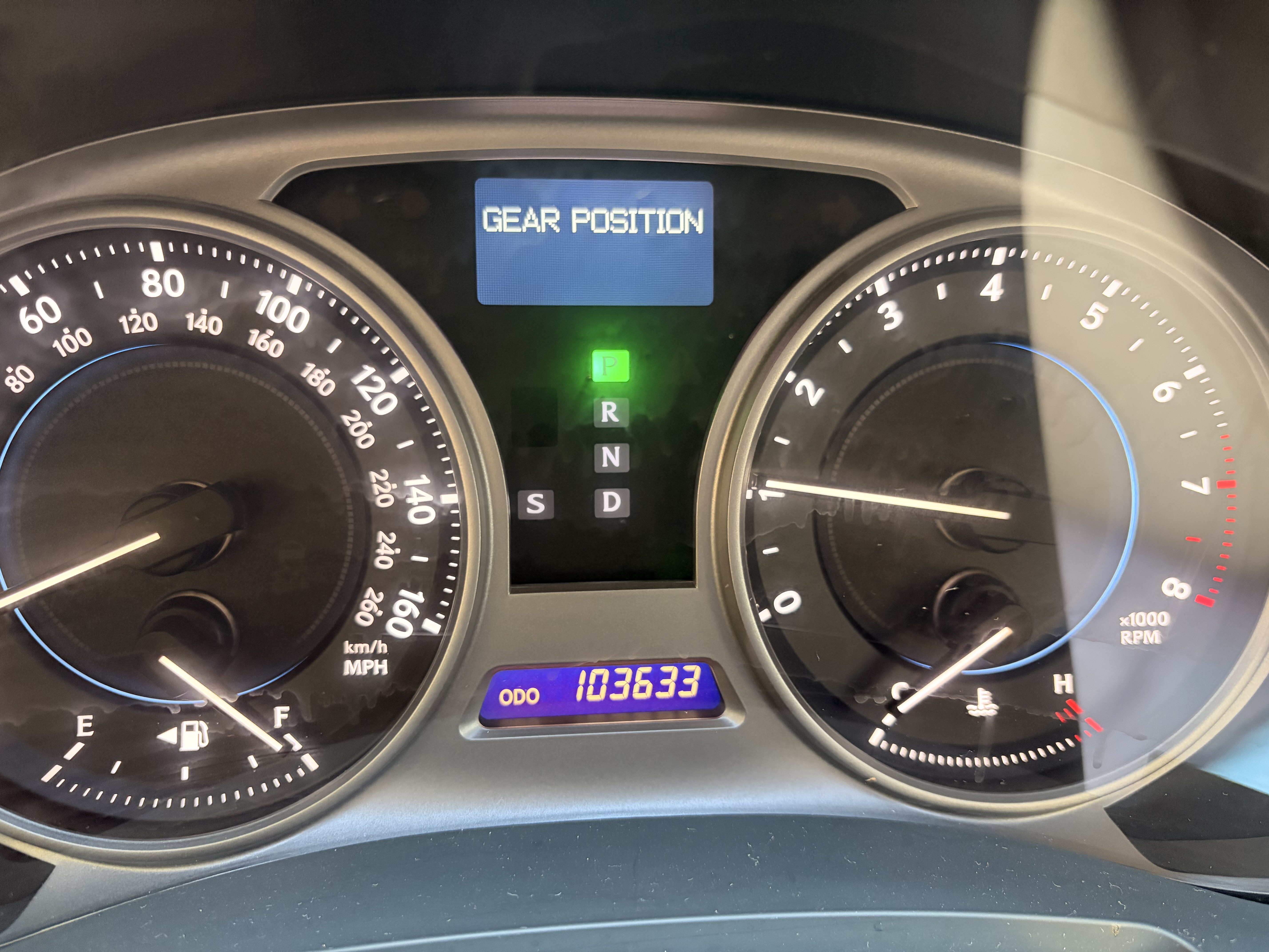 Used 2010 Lexus IS 350 w/ Preferred Accessory Package RWD image 8