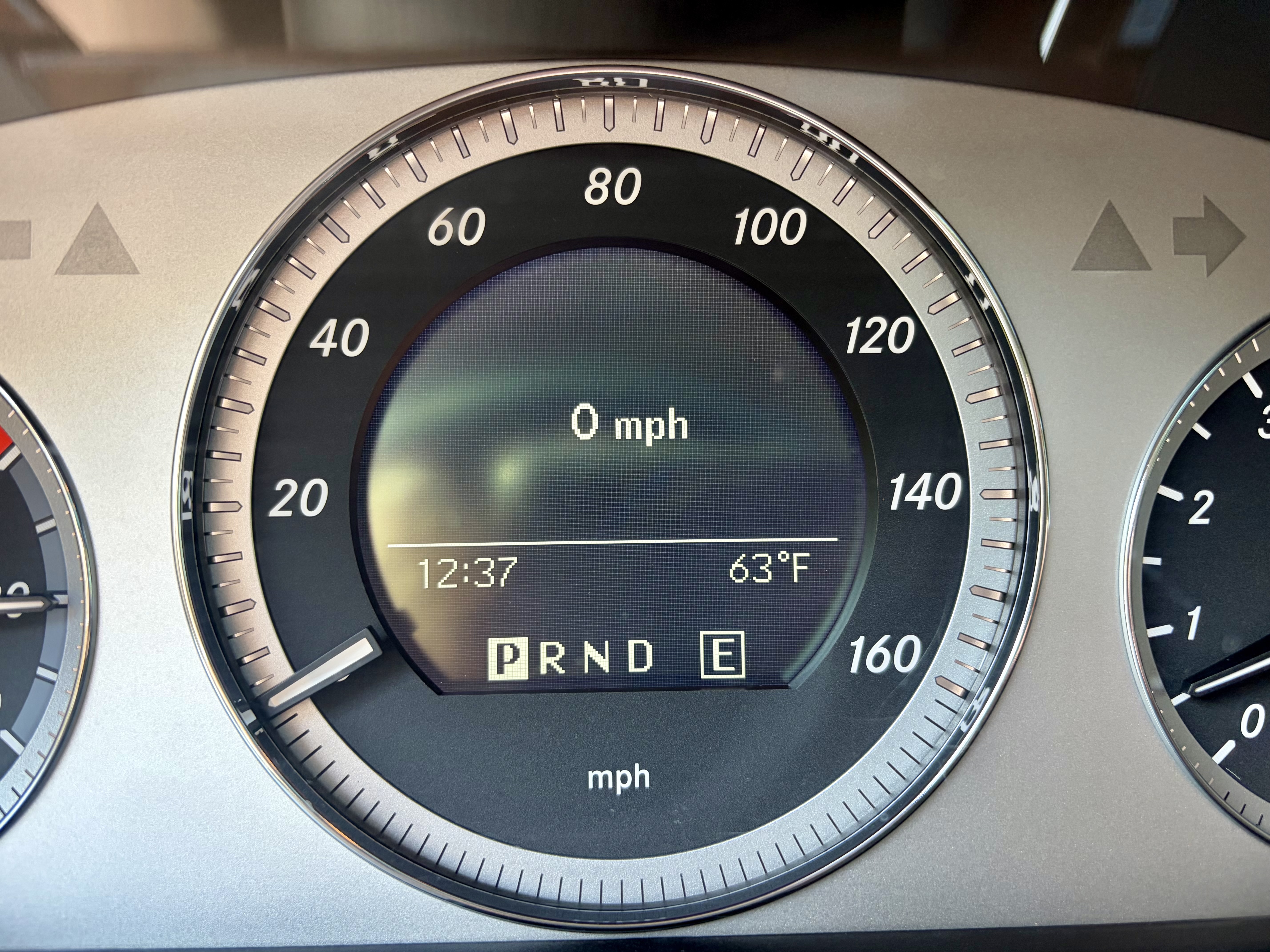 Used 2011 Mercedes-Benz GLK 350 4MATIC image 13