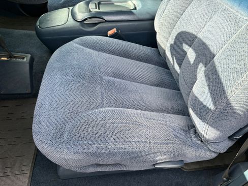 Used 1998 GMC Sierra 2500 4x4 Extended Cab w/ Powermax Pkg image 17