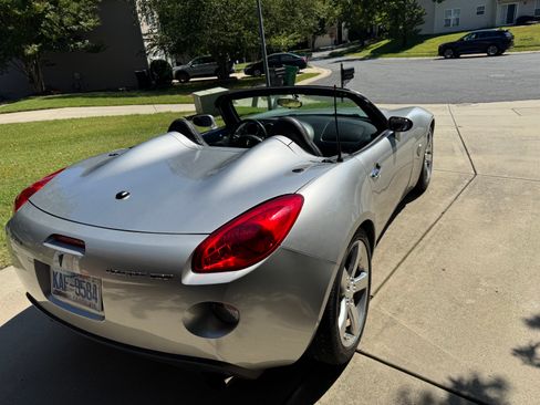 Used 2007 Pontiac Solstice GXP w/ Premium Package image 4