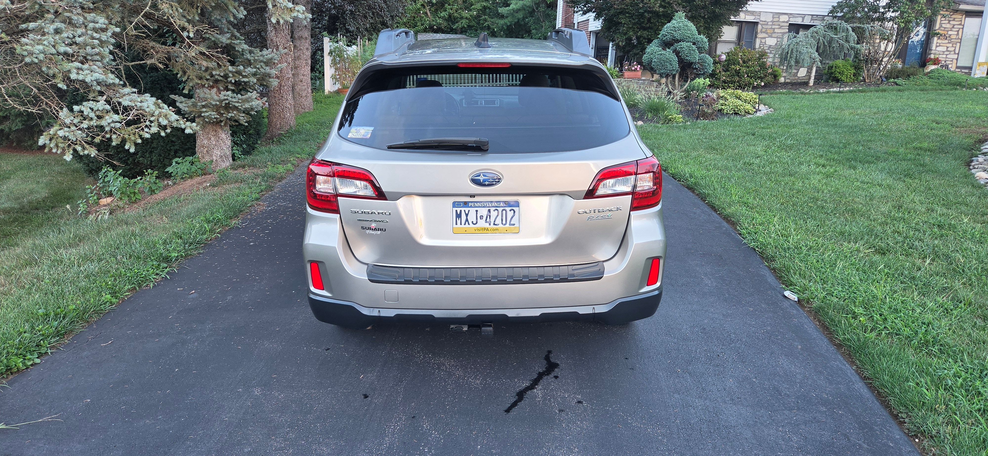 Used 2016 Subaru Outback 2.5i Limited AWD/4WD image 5