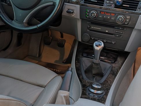 Used 2007 BMW 328xi Coupe image 5