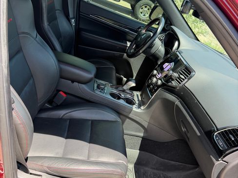 Used 2021 Jeep Grand Cherokee Trailhawk w/ Trailhawk Luxury Group AWD/4WD image 13
