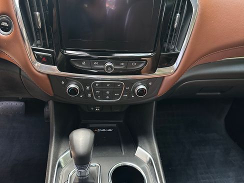 Used 2021 Chevrolet Traverse High Country w/ LPO, Floor Liner Package AWD/4WD image 9