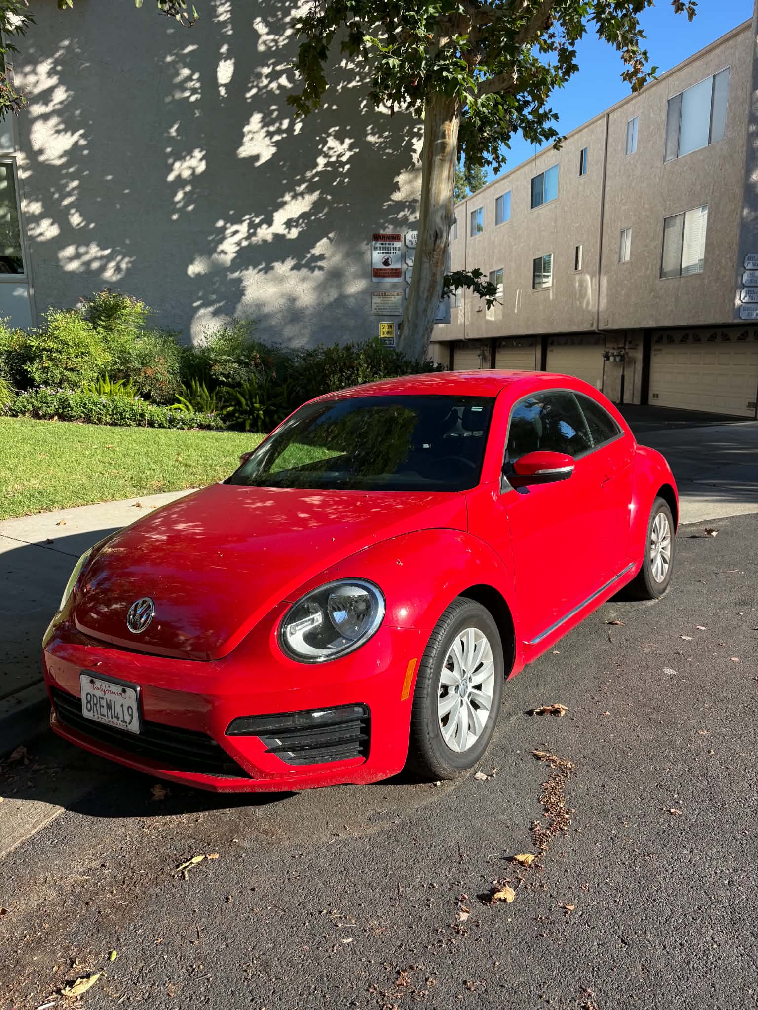 Used 2019 Volkswagen Beetle 2.0T Final Edition SEL FWD image 2