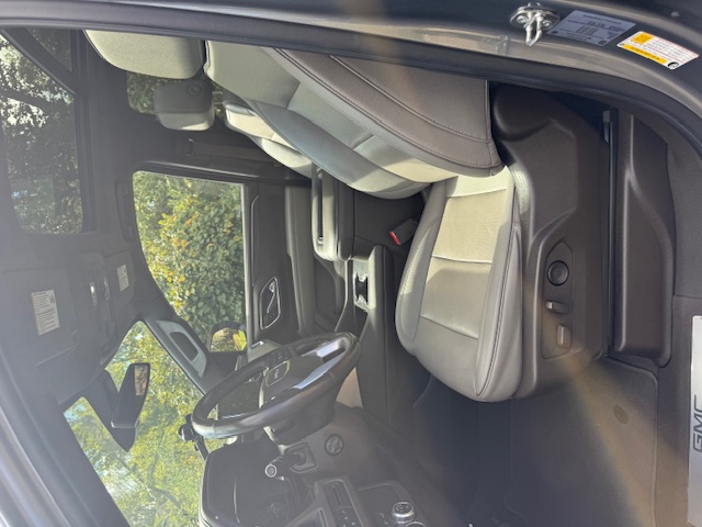 Used 2022 GMC Yukon XL SLT w/ SLT Premium Package AWD/4WD image 27