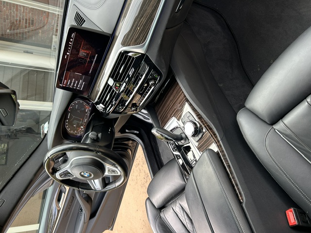Used 2022 BMW M550i xDrive w/ Executive Package AWD/4WD image 14