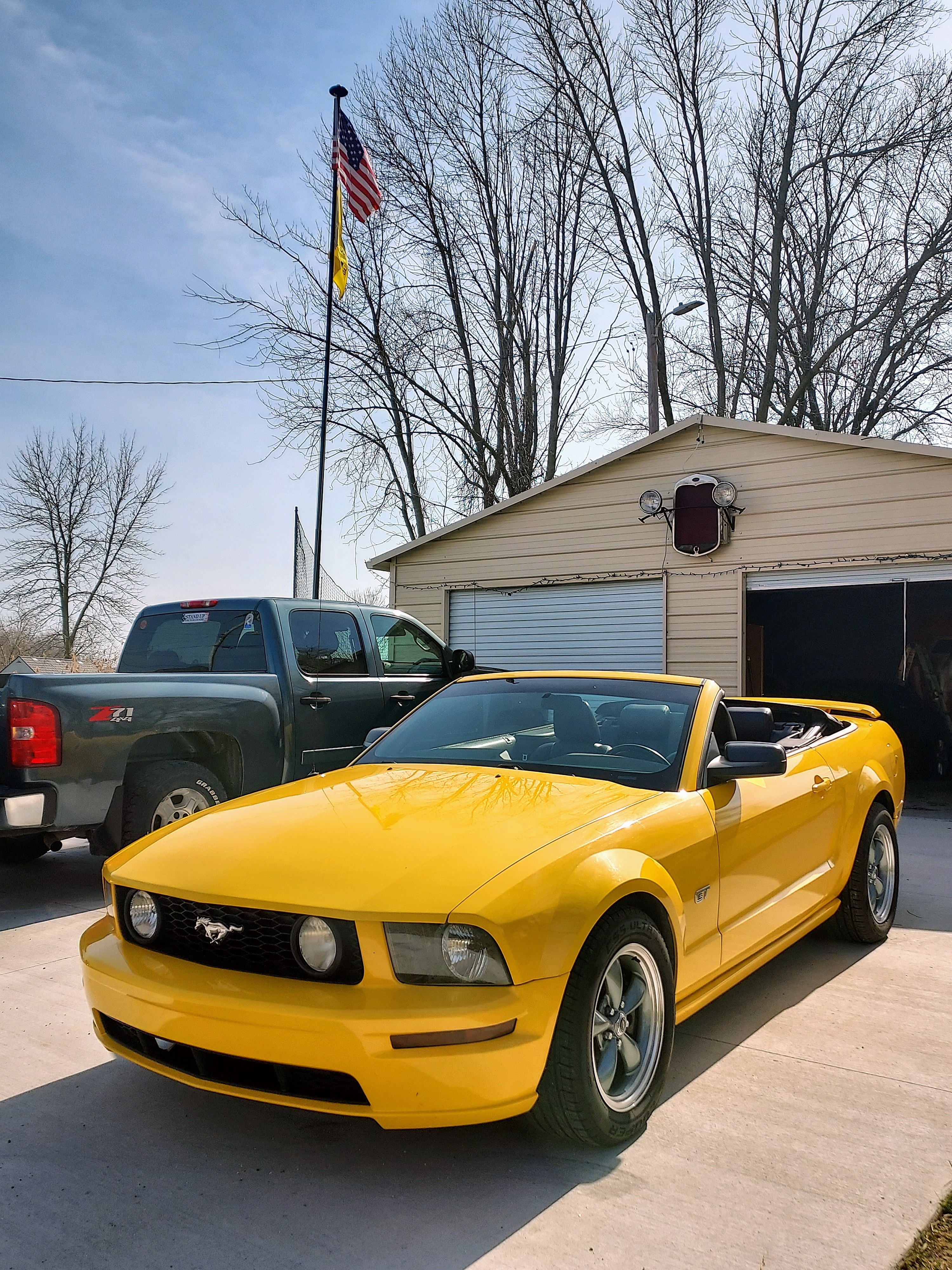 Used 2005 Ford Mustang GT Premium RWD image 17