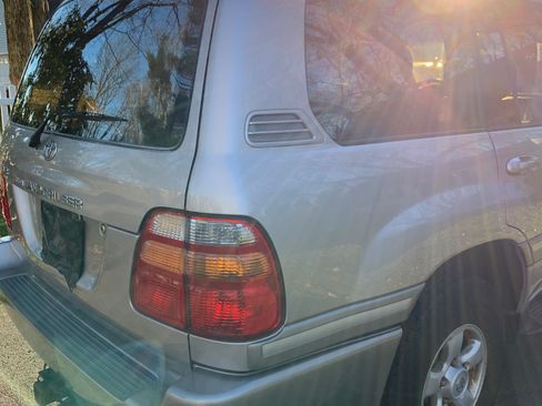 Used 1999 Toyota Land Cruiser image 6