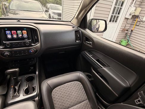 Used 2015 Chevrolet Colorado Z71 AWD/4WD image 18