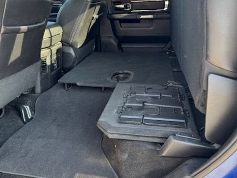 Used 2016 RAM 1500 Laramie w/ Convenience Group image 9