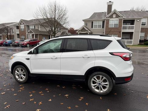Used 2018 Ford Escape SEL image 17