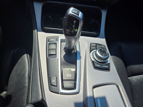 Used 2013 BMW 535i xDrive Sedan image 11