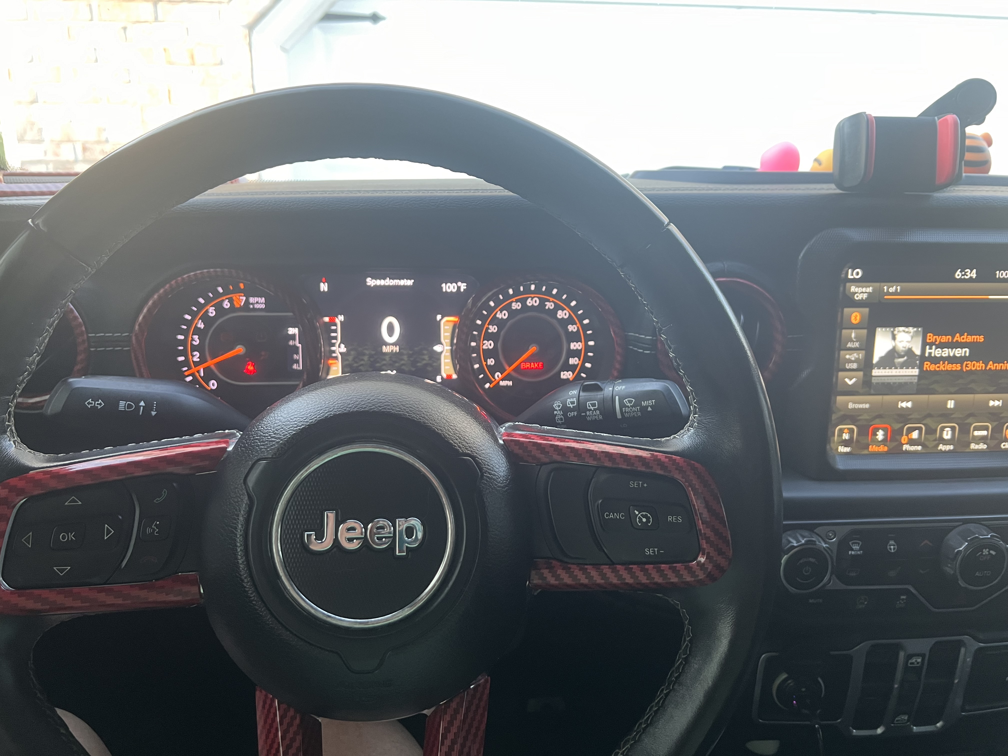 Used 2018 Jeep Wrangler Unlimited Sahara AWD/4WD image 22